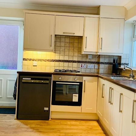 Homely Detached 3 Bedroom House Near Sheffield Rotherham Esterno foto