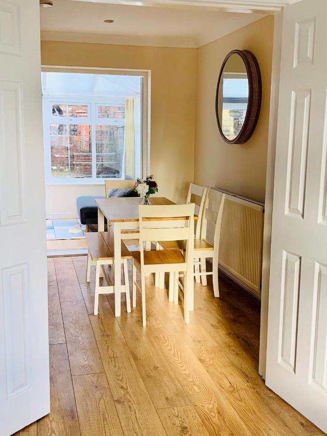 Homely Detached 3 Bedroom House Near Sheffield Rotherham Esterno foto